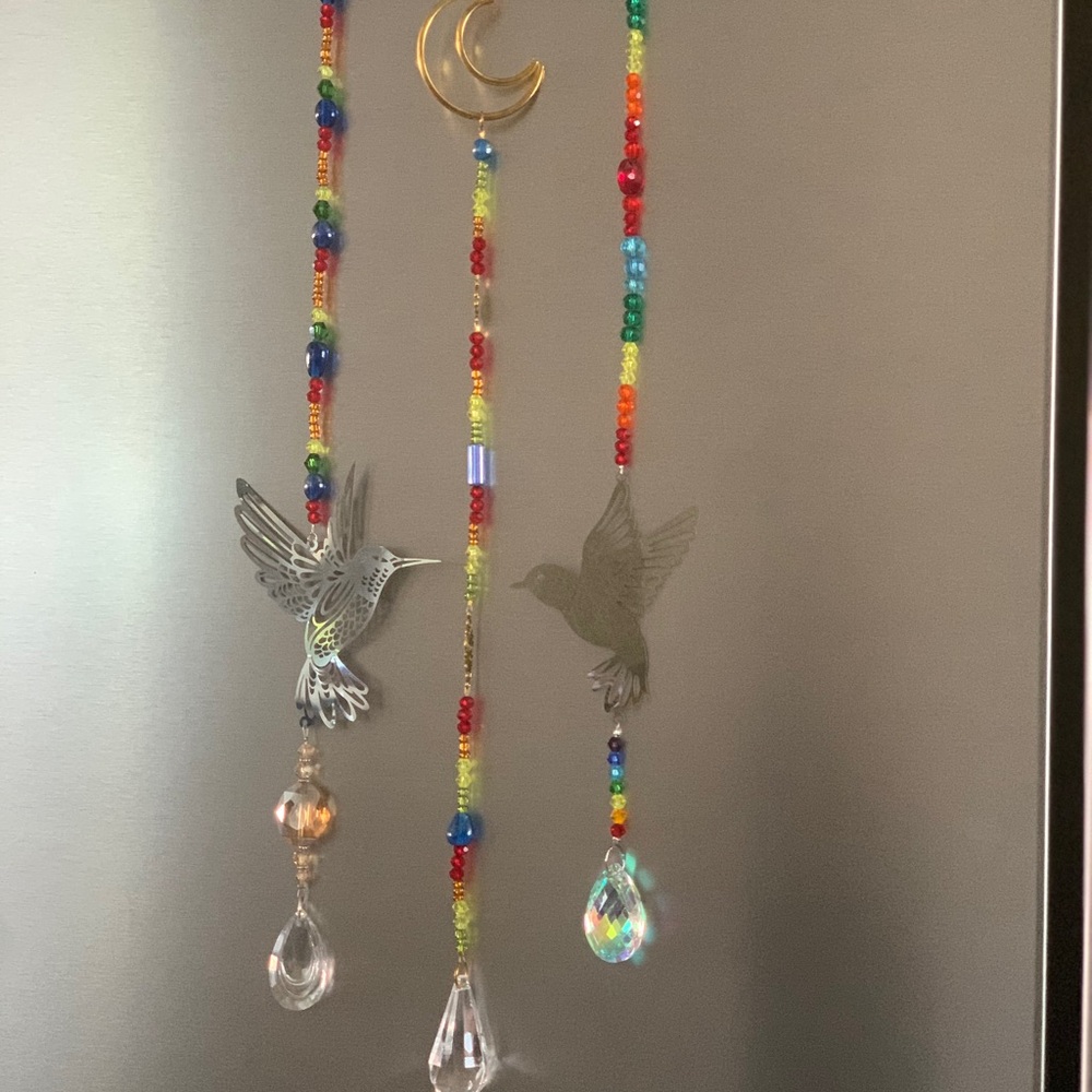 Set of 3 handmade glass beaded and metal Hummingbird Sun catchers - Picture 4 of 8